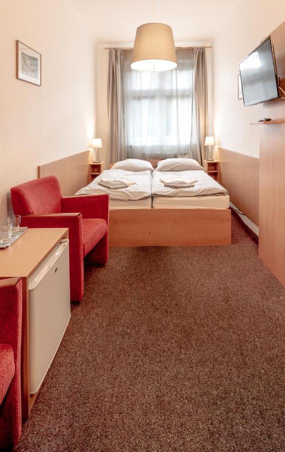 Hotel U Berounky Srbsko Esterno foto