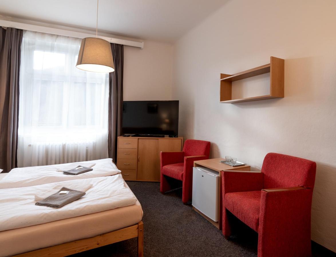 Hotel U Berounky Srbsko Esterno foto